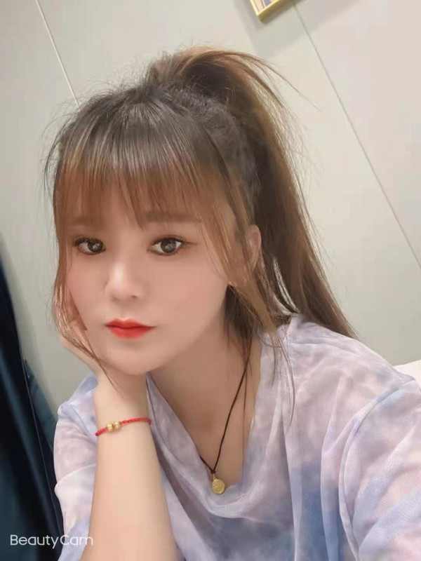 闵行奶糖妹子